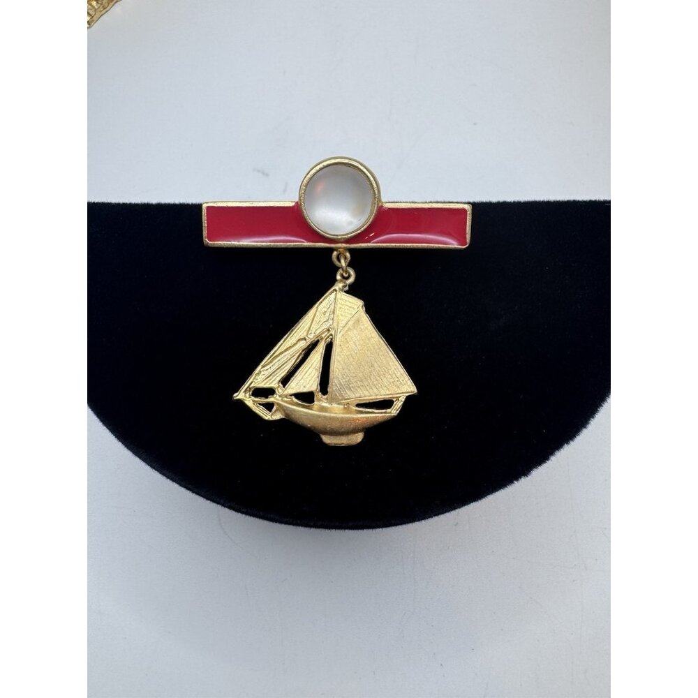 Pisces Nautical Sailboat Sail Boat Red Enamel Anchor Gold Tone Brooch Pin